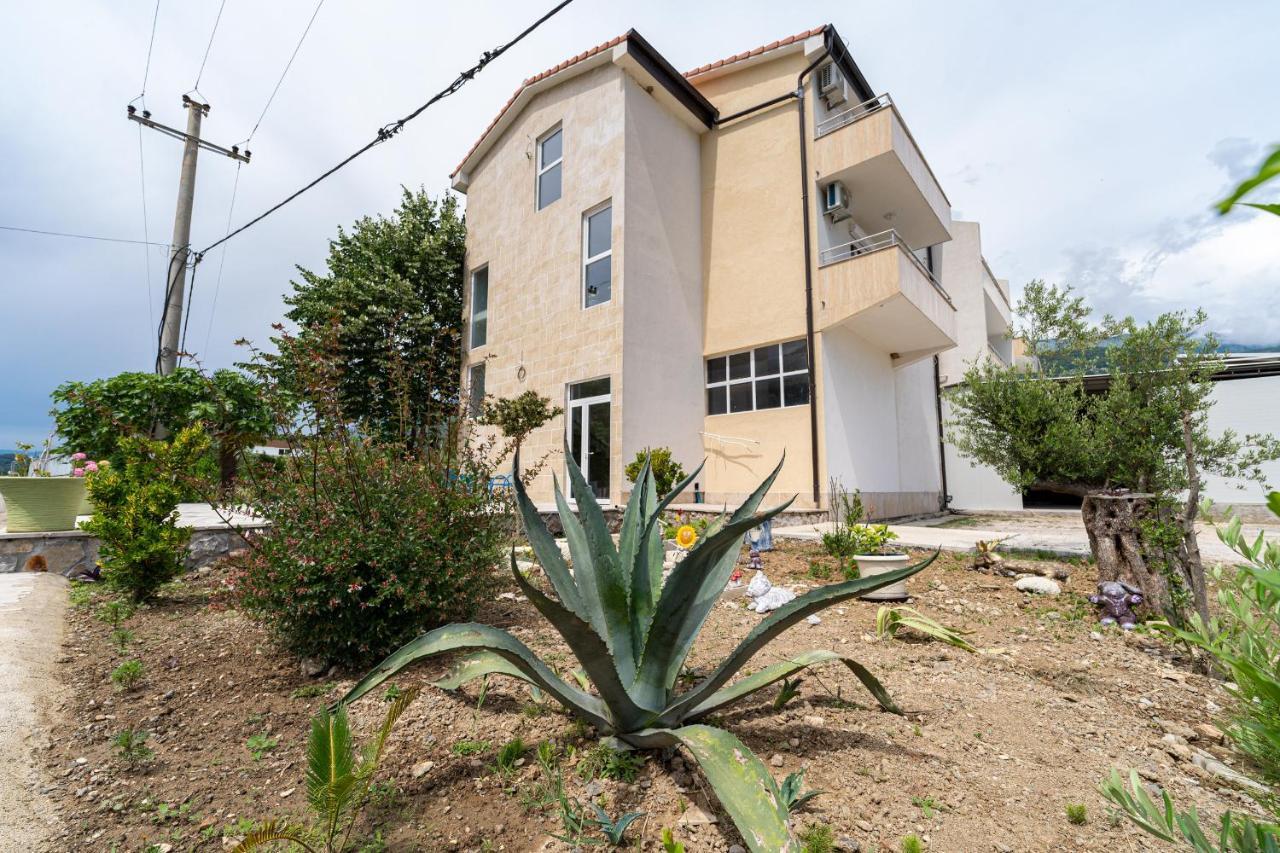 Mas Apartments Kotor Exterior photo