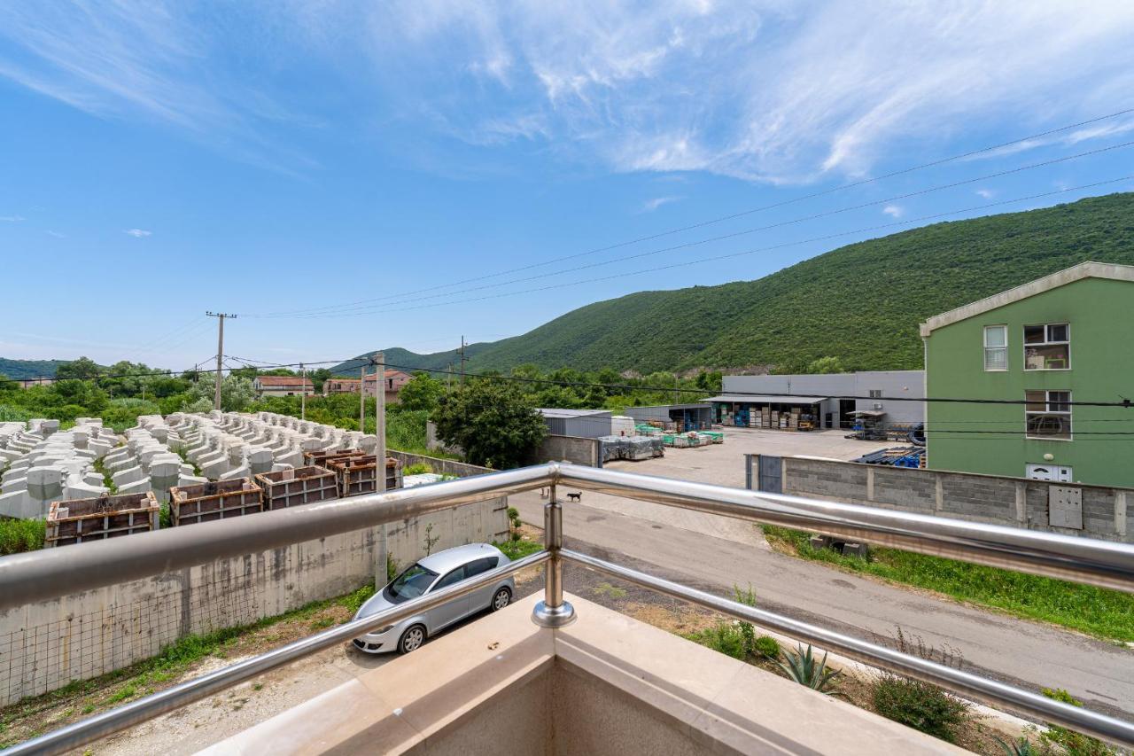 Mas Apartments Kotor Exterior photo